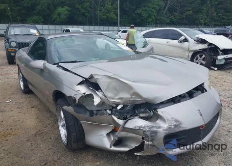 2000 Chevrolet Camaro from USA, damaged, VIN 2G1FP22K2Y2109403